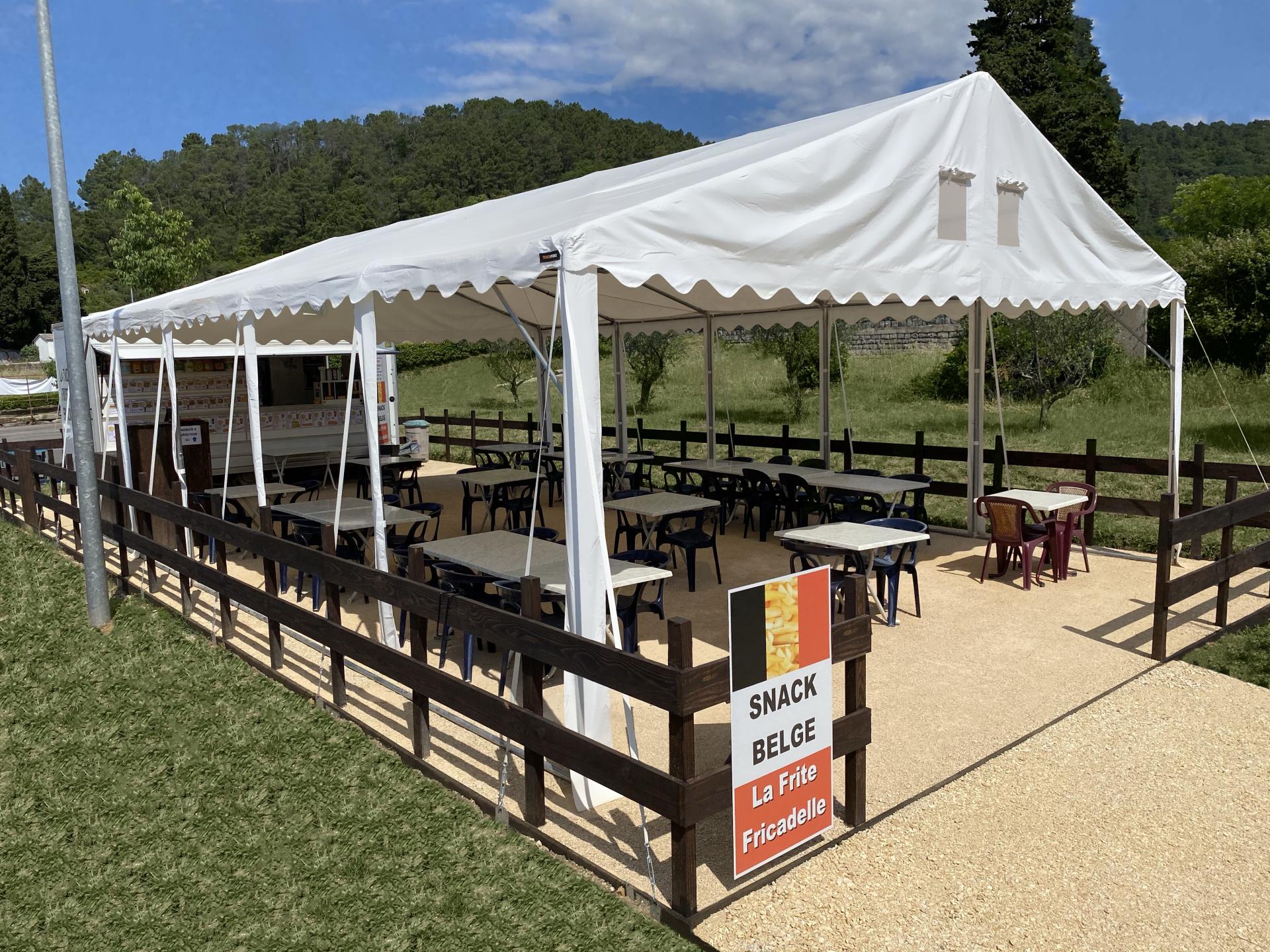 La Frite Fricadelle, friterie belge aux Mages